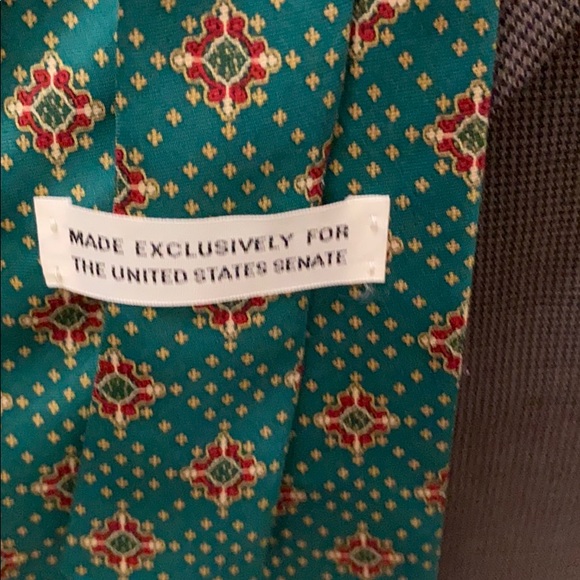 Suite,shirt and belt combination - Picture 4 of 4